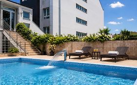 Prezident Hotel Novi Sad - Outdoor Pool & Spa